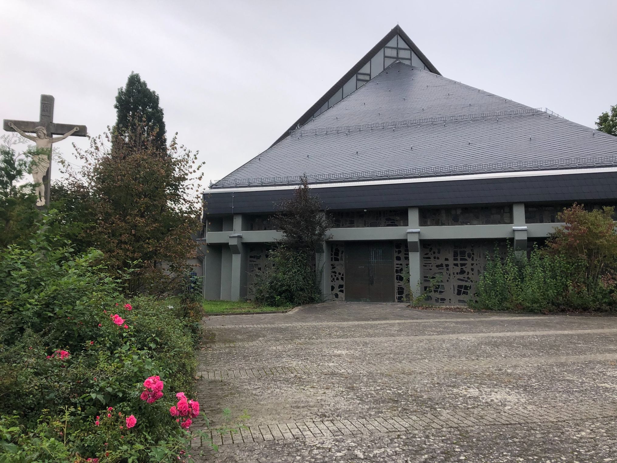Bild von der Hl. Kreuz Kirche in Maberzell